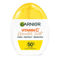 Garnier Vitamin C Wonder Tint lekki barwiący fluid do twarzy SPF50+ Jasny 40ml