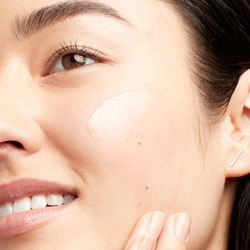 Clinique All About Eyes™ krem-żel redukujący sińce pod oczami opuchliznę oraz linie i drobne zmarszczki 15ml