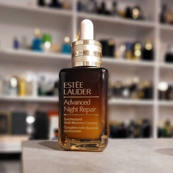 Estée Lauder Advanced Night Repair Synchronized Multi-Recovery Complex naprawcze przeciwdziałające oznakom starzenia serum do twarzy dla wszystkich typów skóry 50ml