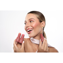 LOVRO Blush Stick kremowy róż do policzków w sztyfcie 02 Milk Peach 5g