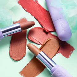 KIKO Milano Dreamphoria Shapechanger Satin Lipstick intensywna pomadka o satynowym wykończeniu 05 Moody Mauve 3.5g